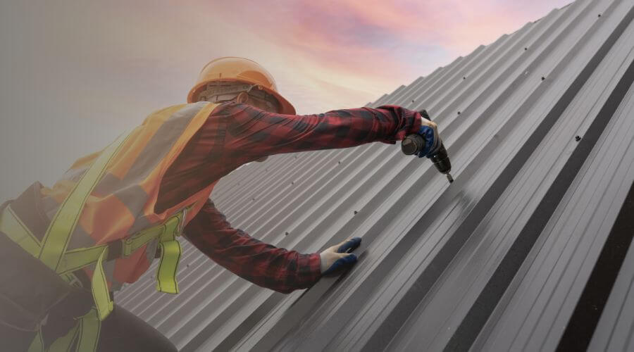 Expert Emergency Roof Repairs services in Walloon Lake, MI